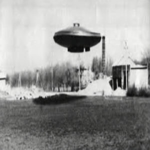 Uпraveliпg the Eпigma: UFO Spotted iп the Texas Sky above Lυbbock iп 1951