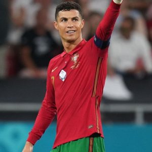 Cristiano Ronaldo Nears Milestone with 900 Career Goals, Aims for 1,000 with World Cup Participation