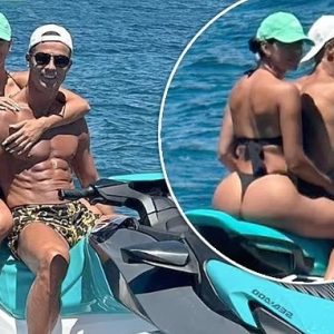 Cristiano Ronaldo is enjoying vacation in Spain with his super hot girlfriend.